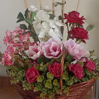 سبد گل شیک.