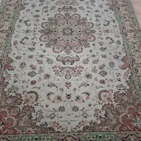 دو عدد قالی شش متری