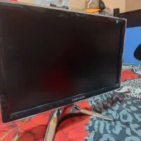 مانیتور و تجهیزات کامپیوتر