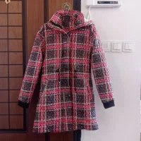 کاپشن|لباس|مرند, |دیوار