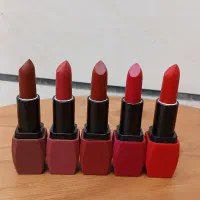 لوازم آرایشی به قیمت فاکتور