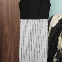 لباس زنانه|لباس|شیراز, پانصد دستگاه ارتش|دیوار