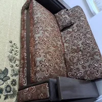 یک دست مبل ۷ نفره با جلو مبلی و یک عدد تشک طبی|مبلمان خانگی و میز عسلی|شفت, |دیوار