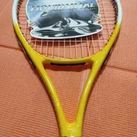 راکت تنیس خاکی|ورزش‌های توپی|قم, دروازه چوبی|دیوار