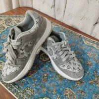 کفش نایک لویوتون