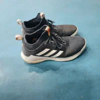 کفش والیبال بسیار نرم آدیداس کریزی سایز 44