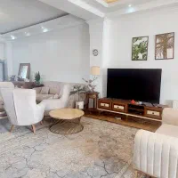 ۳۰۰ متر / ۴ خواب / بلوار شیرودی