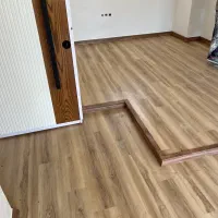 همکاری در نصب پارکت