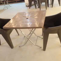 میز و صندلی