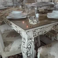 میزناهار خوری در حد نو