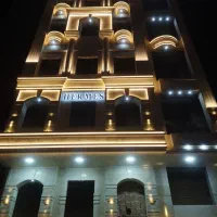 پیش-فروش-آپارتمان-100-متری-خیابان-شاهد-فول