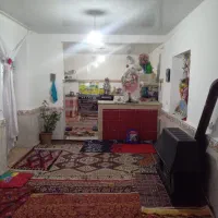 حیاط۱۴۰مترآذرشهر