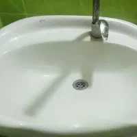 فروش به علت تغییر دکوراسیون   سالم قیمت مناسب