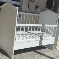 تخت نوزاد  ابعاد ۹۰ در ۱۵۰