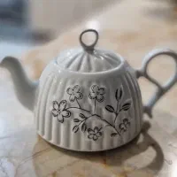 قوری چینی گل برجسته