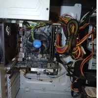 کیس Core i5 رم ۱۶گیگ گرافیک ۲گیگ ssd128+هارد ۷۵۰