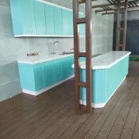 استخدام نیرو رنگکار چوب