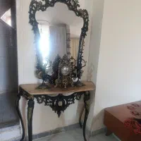 میز و آینه