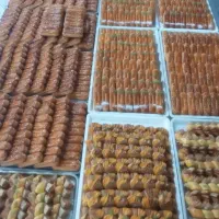 نیازمند شیرینی پزی