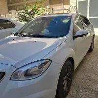 برلیانس H330اتوماتیک۱۶۵۰CC|خودرو سواری و وانت|اصفهان, پروین|دیوار