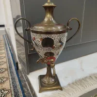 سماور زغالی قدیمی و پانچ شراب خوری