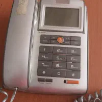 تلفن رو میزی