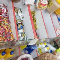 قفسه مغازه و شکلات و میز کار|فروشگاه و مغازه|صومعهسرا, |دیوار