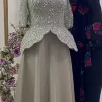 لباس مجلسی بخاطر نیاز مالی