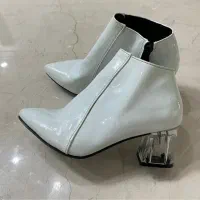 نیم بوت|کیف، کفش، کمربند|رشت, استقامت ۱|دیوار