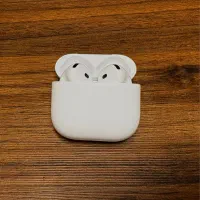 AirPods 4 ANC سالم و کم‌کار