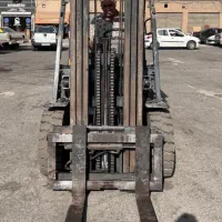 فروشی نیسان 3تن دکل سه کشو