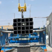 کارگر آهن فروشی