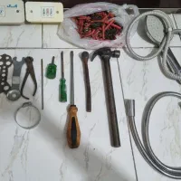 تعدادی ابزار آلات(چکش،پیچ گوشتی ، آچار)