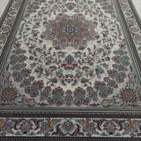 یک تخته فرش ۹متری ۷۰۰ شانه تراکم ۲۵۵۰
