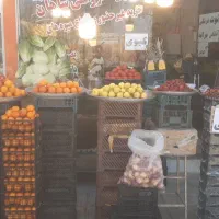 چند عدد طبق میوه فروشی وآیینه|فروشگاه و مغازه|بروجرد, |دیوار