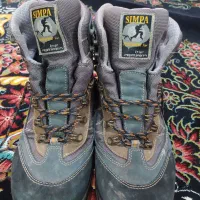 کفش کوهنوردی کاملا نو|کوهنوردی و کمپینگ|اندیمشک, |دیوار