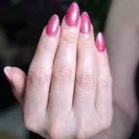 درخواست مدل برای کاشت ناخن