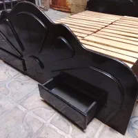 تخت خواب دو نفره کاملاً سالم|تخت و سرویس خواب|شیراز, زند|دیوار