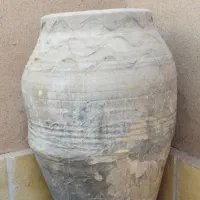 خمره یا کوزه|کلکسیون اشیاء عتیقه|یزد, |دیوار