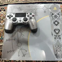 PS4 pro God of war