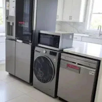 ساید بای ساید، ال جی