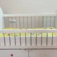 تخت گهواره ای مناسب سیسمونی