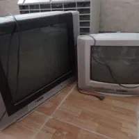 دو عدد تلویزیون رنگی