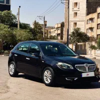 برلیانس ۹۷ موتور بزرگ مشکی