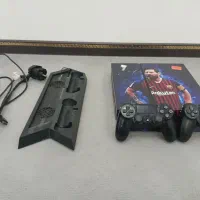 دستگاه ps4 به همراه استند و دو دسته سالم|کنسول، بازی ویدئویی و آنلاین|کرج, کمال‌شهر|دیوار