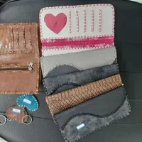 چرم دست دوز