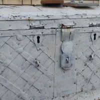 سماور و‌صندوق قدیمی|سماور، چای‌ساز، قهوه‌ساز|ویلکیج, |دیوار