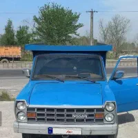 دو خودرو نیسان و پژو