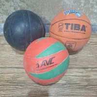توپ بسکت بال و والی بال