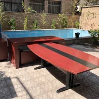 میز مدیریت و کنفرانس